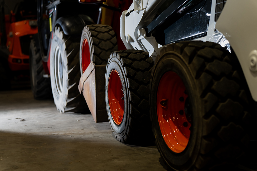 comprehensive Skid Steer Tires & Wheels Guide
